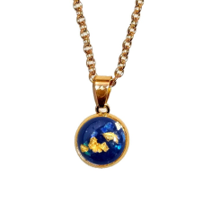 Maria King Kék-arany üveglencsés medál lánccal, választható arany és ezüst színben medál