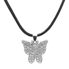 Maria King Kristály pillangós medál bőr lánccal, ezüst színű nyaklánc