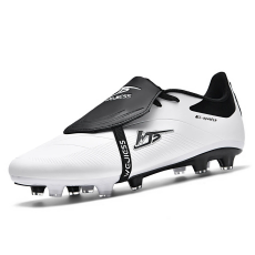 MBrands 8.7 futballcipő műanyag szegecsekkel FG, fehér 39