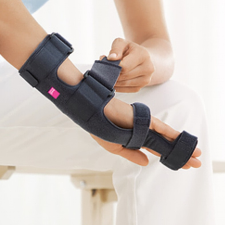  Medi CTS csuló- és ujjrögzítő sín gyógyászati segédeszköz