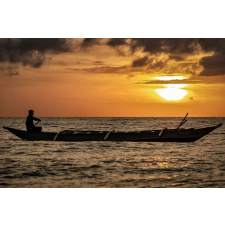  MÉDIA Plaja64 Öntapadós fotótapéta, 220 x 135 cm, Csónak a napfelkeltében tapéta, díszléc és más dekoráció