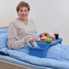 MEDIGOR műanyag ágyasztal EXTRA gyógyászati segédeszköz