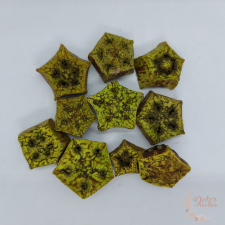  Mehagony szelet - zöld színű dekorációs kellék