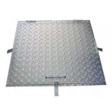 MUTA Aknafedő 60x60 cm ezüst kőműves és burkoló szerszám