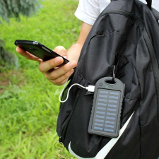 Napelemes külső akkumulátor – karabinerrel táskára rögzíthető powerbank – 5000 mAh (BBV) power bank