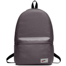 Nike iskolatáska, hátizsák szürke színben 30×43×15 cm túrahátizsák