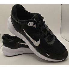  Nike Revolution 7 futócipő