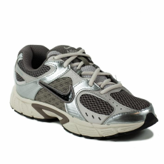 Nike V5 RNR Junior Sportcipő