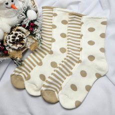  Női VASTAG gumi nélküli zokni 4 pár/cs csíkos pöttyös