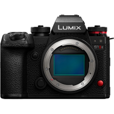 Panasonic Lumix S1IIE digitális fényképező