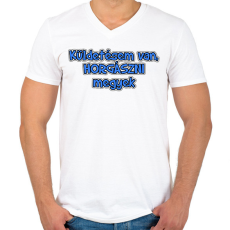 PRINTFASHION Küldetésem van, horgászni megyek - Férfi V-nyakú póló - Fehér