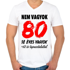 PRINTFASHION Nem vagyok 80! - Férfi V-nyakú póló - Fehér