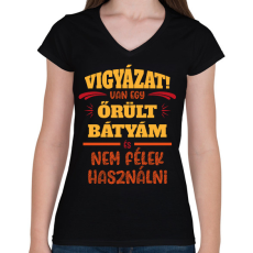 PRINTFASHION Van egy őrült bátyám - Női V-nyakú póló - Fekete