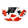 Racetech Műanyag Karosszéria Készlet OEM Színben (2018) Piros/Fekete/Fehér KTM RACETECH Kategorizálatlan termékek