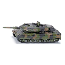  Rejtőzködő tank autópálya és játékautó