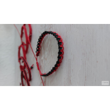 RM Piros-fekete makramé karkötő karkötő