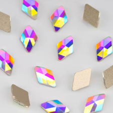 Roniki csiszolt formakő - glass AB - 10db körömdíszítő