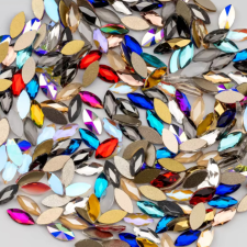 Roniki csiszolt formakő mix - 100db körömdíszítő