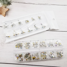 Roniki Vegyes strassz készlet körömdíszítő