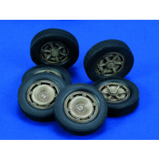  Royal Model Libia Whells AB 41 1:35 (RM484) makett