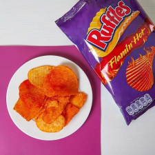  Ruffles Flamin Hot hullámos csípős chips 75g előétel és snack