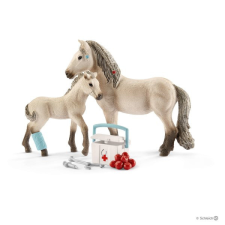 Schleich Schleich 42430 Horse Club Hannah elsősegély szettje játékfigura