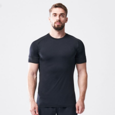 SQUATWOLF Men‘s T-shirt Vented Run Tee Black