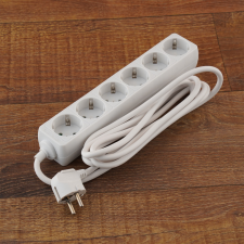 Stilo hálózati elosztó 6db aljzat, 3fm MT 3x1,5mm2 vezetékkel hosszabbító, elosztó