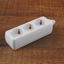 Stilo hálózati elosztó vezeték nélküli, 3 aljzat (GYV) biztonsági zsalus hosszabbító, elosztó