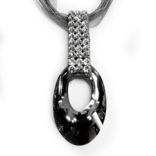 Swarovski csiszolt kristályos oális Helios medál hamuszürke színben, organza nyakláncon nyaklánc