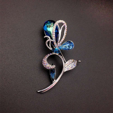 Swarovski Platinával bevont exkluzív virágszál bross óceánkék Swarovski kristállyal (1197.) bross