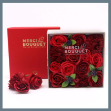  Szappanvirág ajándékdoboz vörös rózsákkal SFBX-13 szappan