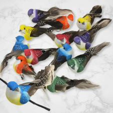  Színes madarak 12db/dob dekorációs kellék