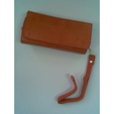  Tok fekvő műbőr, csuklópántos, narancs tok és táska