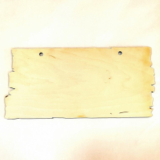 Törött deszka formájú falap két lyukkal. Mérete: 320x200x6 mm dekorációs kellék