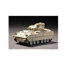 TRUMPETER M2A2 Bradley Fighting Vehicle harckocsi műanyag modell (1:72) (07296) autópálya és játékautó