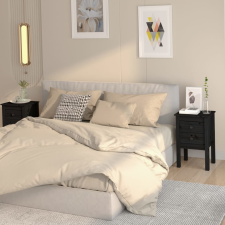 vidaXL 2 darab fekete tömör fenyőfa éjjeliszekrény 40x35x61,5 cm bútor