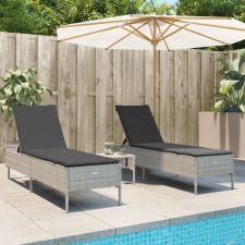 vidaXL 2 db világosszürke polyrattan napozóágy párnával kerti bútor