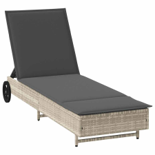 vidaXL világosszürke polyrattan napozóágy kerekekkel és párnával (4104038) kerti bútor
