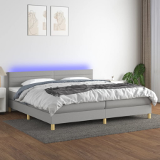  Világosszürke szövet rugós és LED-es ágy matraccal 200x200 cm ágy és ágykellék