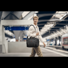 Wenger Cosmic 14" - 16" Laptop táska - Fekete (653497) számítógéptáska