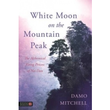  White Moon on the Mountain Peak – MITCHELL DAMO idegen nyelvű könyv