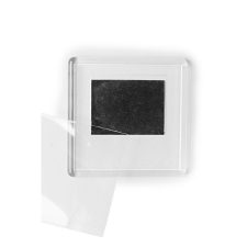 www.ajandekgravirozo.hu "Ana" hűtőmágnes - 57 x 57 mm hűtőmágnes