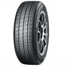 Yokohama BluEarth-Es ES32 XL 631333 RPB 235/45 R17 97V Nyári gumi nyári gumiabroncs